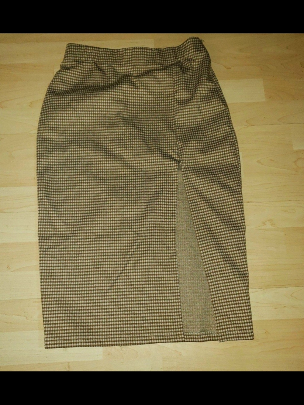 Sz 12 Classic Houndstooth Midi Pencil Skirt - Like New